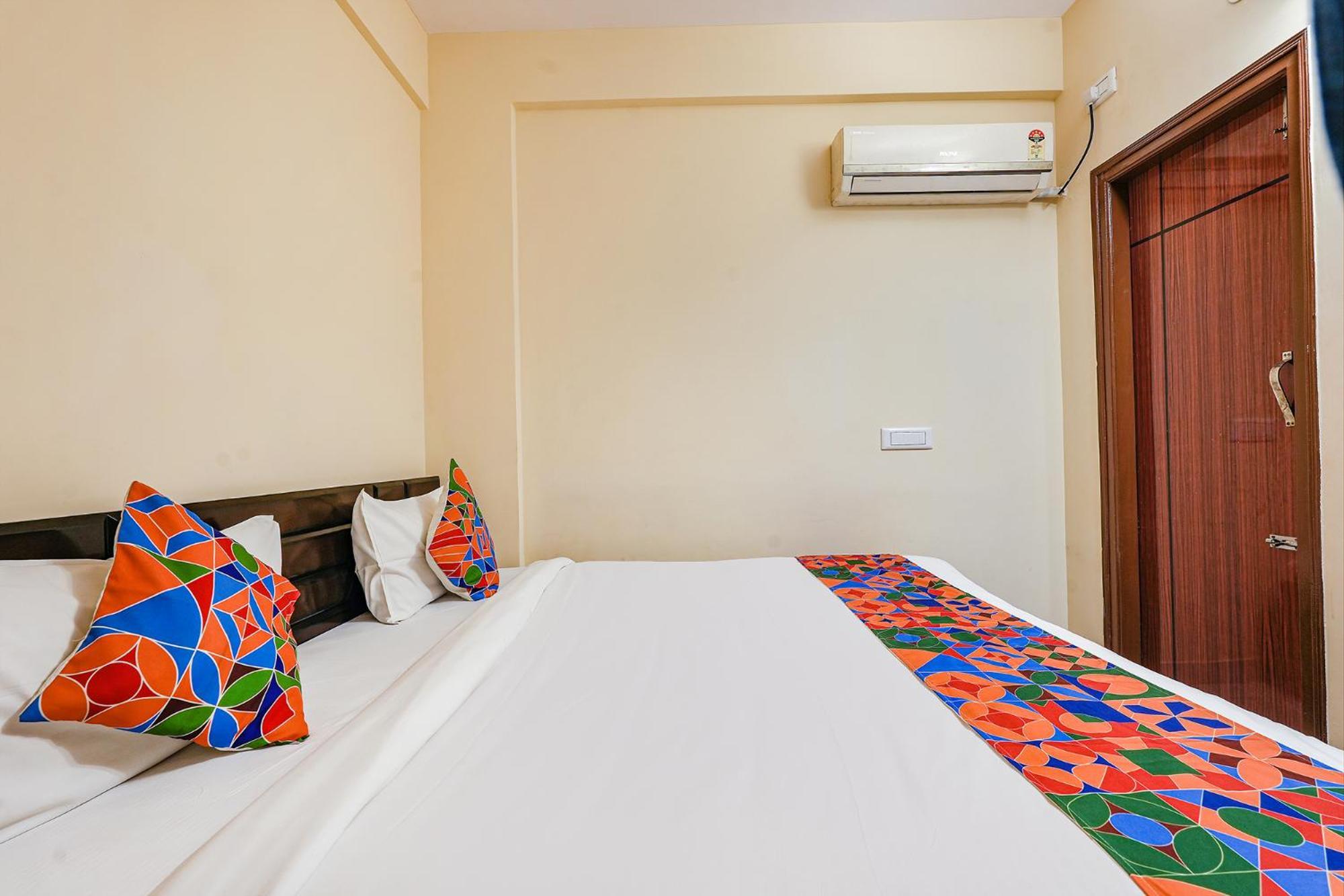 Fabhotel Crystal Suites Bangalore Exterior foto